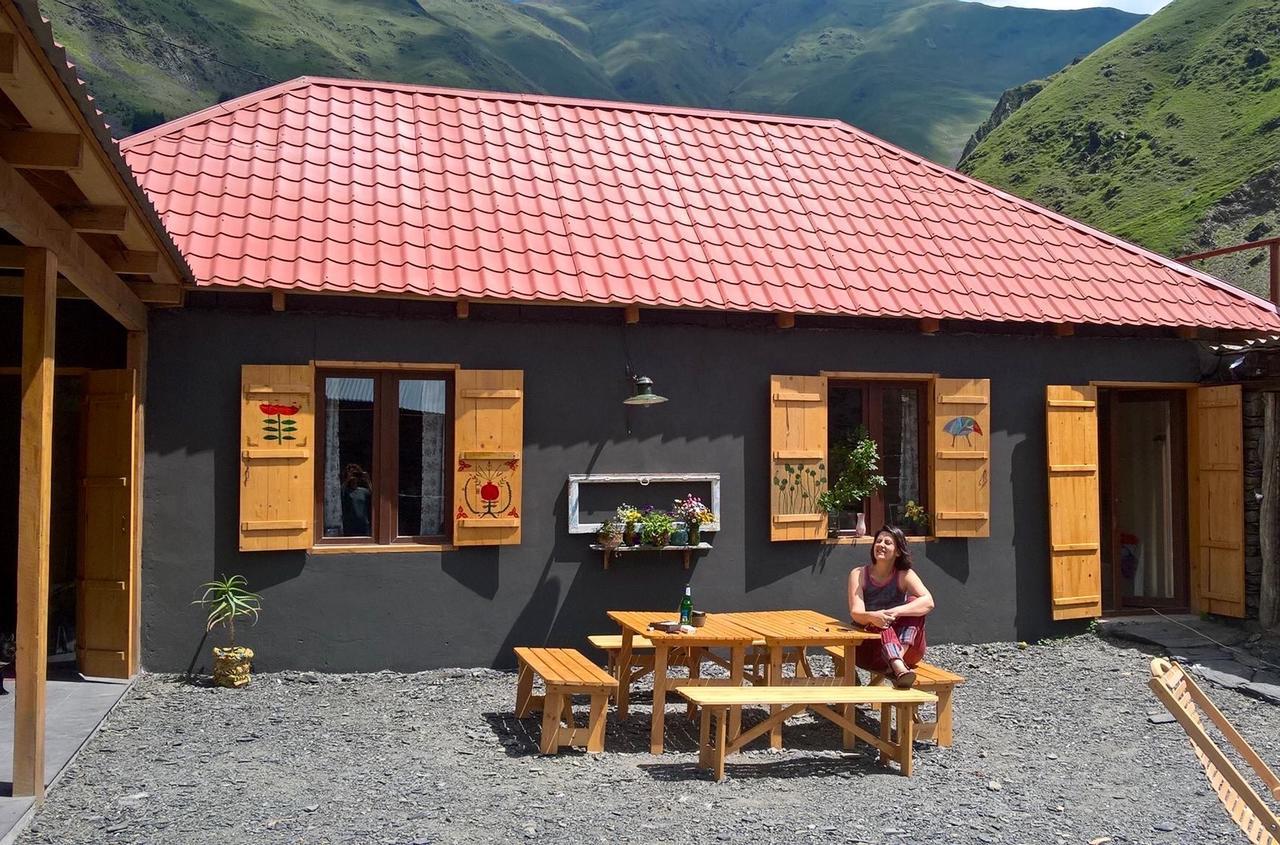 Hotel Sno House In Kazbeg Extérieur photo