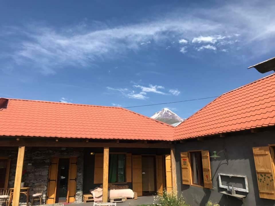 Hotel Sno House In Kazbeg Extérieur photo