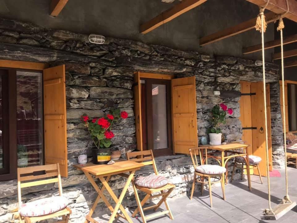 Hotel Sno House In Kazbeg Extérieur photo